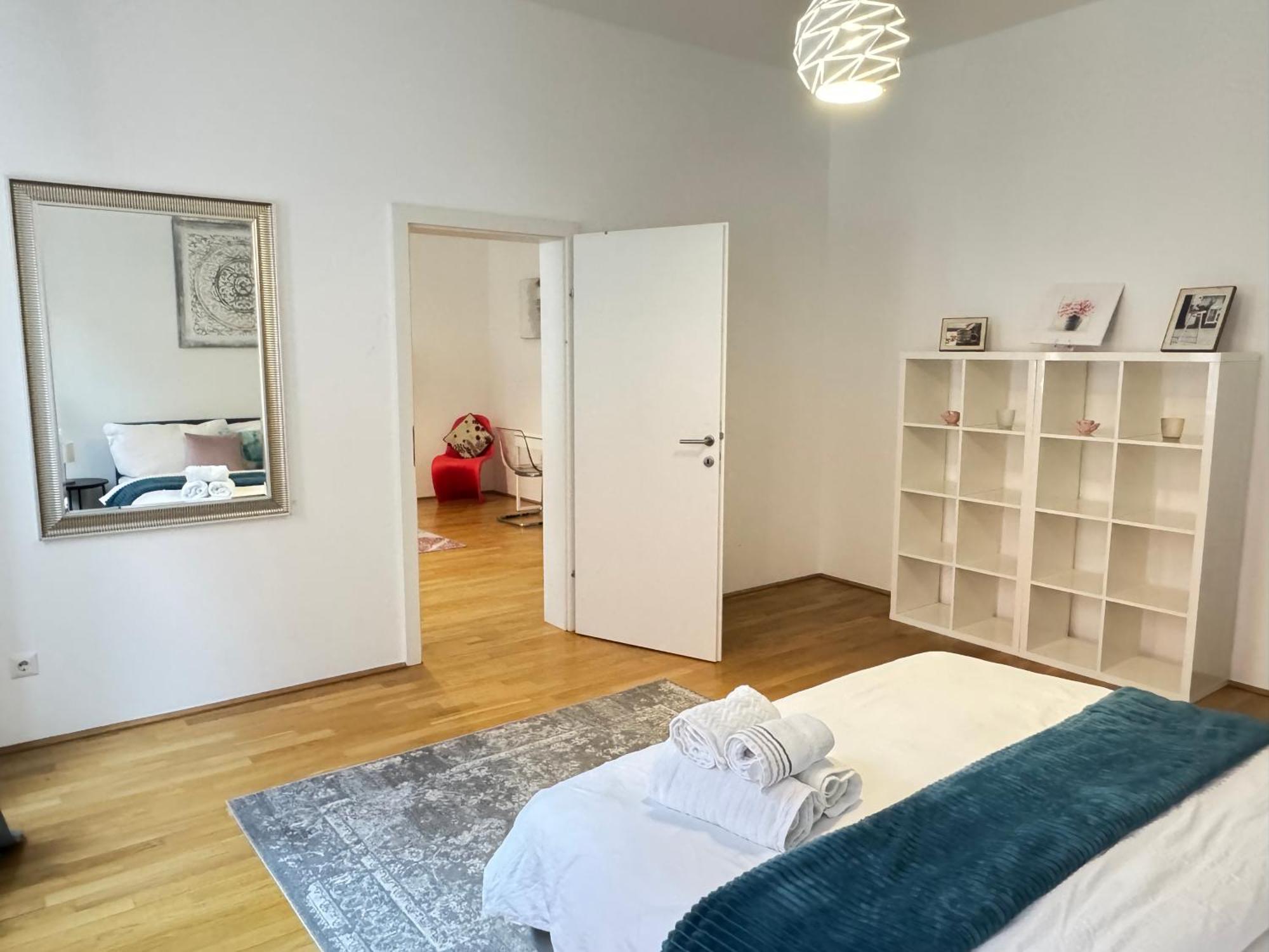 Charming Flat & Balcony Near Central Station L Bg5 Wien Exteriör bild