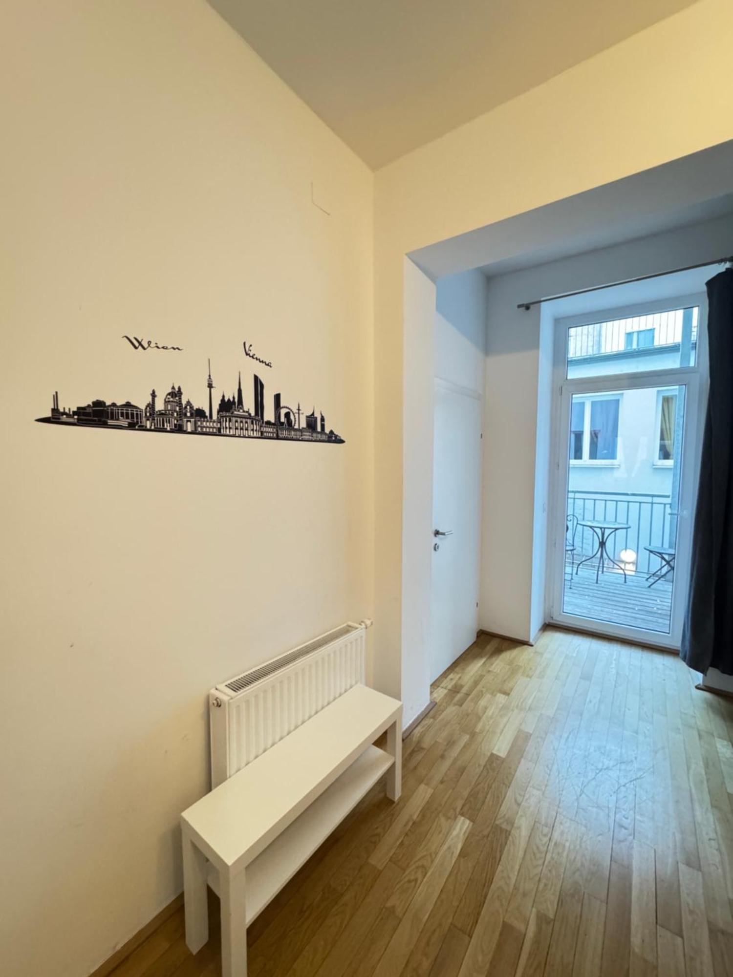 Charming Flat & Balcony Near Central Station L Bg5 Wien Exteriör bild